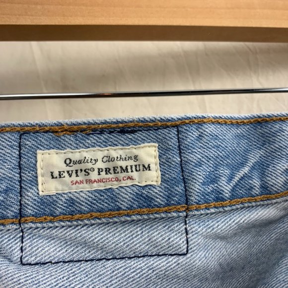 Levi’s 501 Slouch Bermuda Cutoff Shorts - Picture 6 of 9